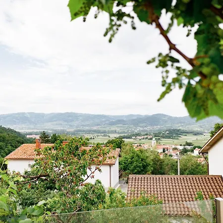 Apartma Frigidum Vipava